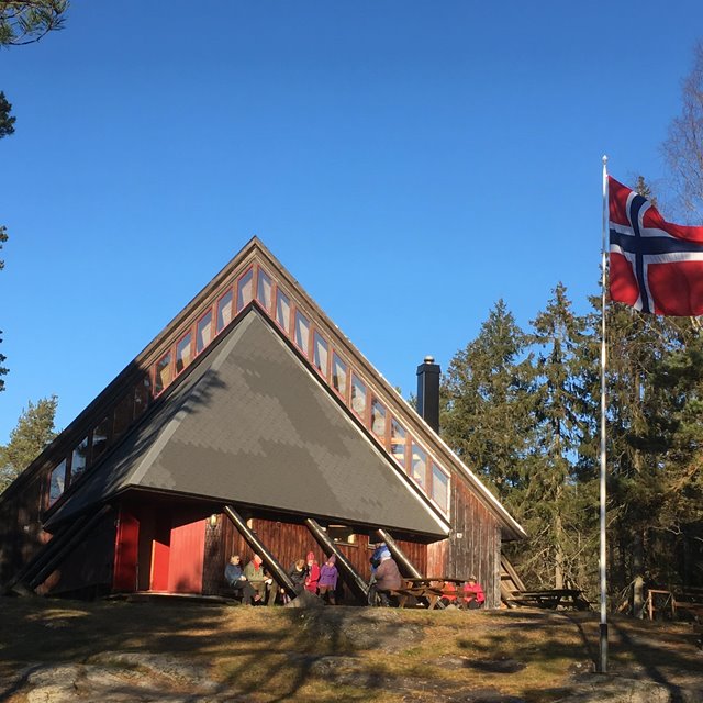 Gudstjeneste søndag 26. april kl. 12.00 